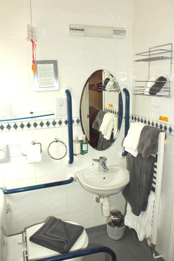 Abbey Guest House Άμπινγκτον Εξωτερικό φωτογραφία